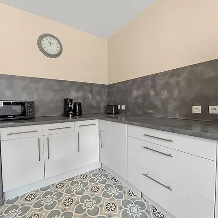 Casa de Férias Maison Au Calme à 5min Du Futuroscope Chasseneuil-du-Poitou