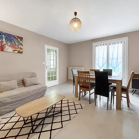 Maison Au Calme à 5min Du Futuroscope Casa de Férias Chasseneuil-du-Poitou